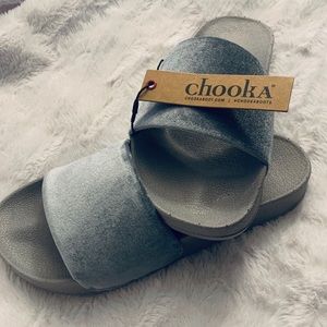 Gray Velvet Chooka Slides SIZE 10✨